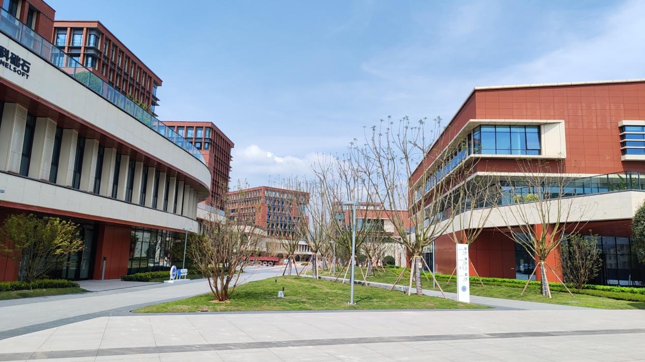 承接中国科学院重庆科学中心秩序维护服务